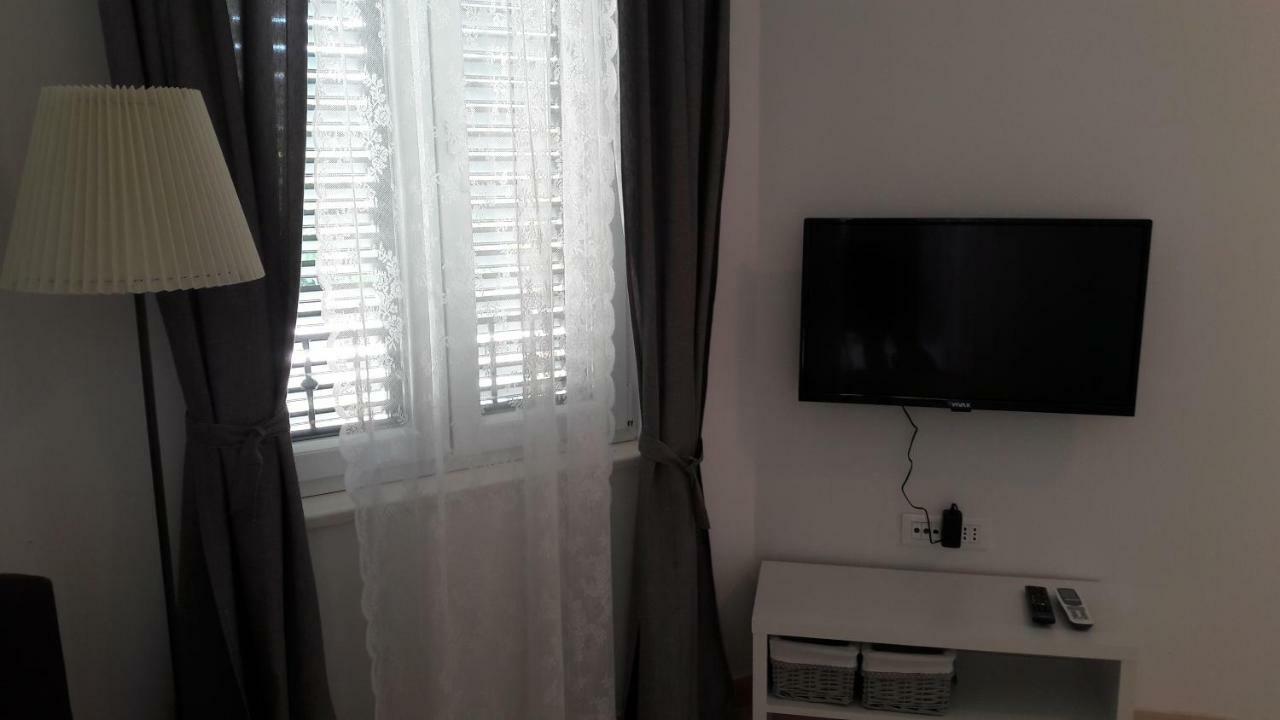 Apartmani Vitturi Kaštela Εξωτερικό φωτογραφία